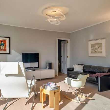 Balcony Views & Comfort